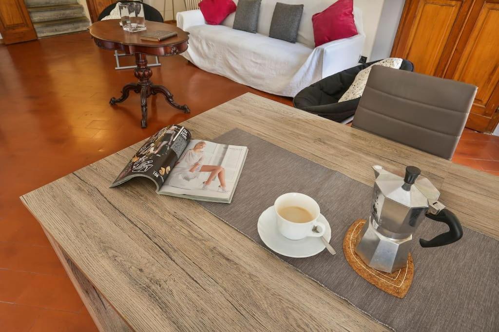 Apartment Spacious & Bright, Next To The Duomo Of Florence, Michelangelo, With Patio
