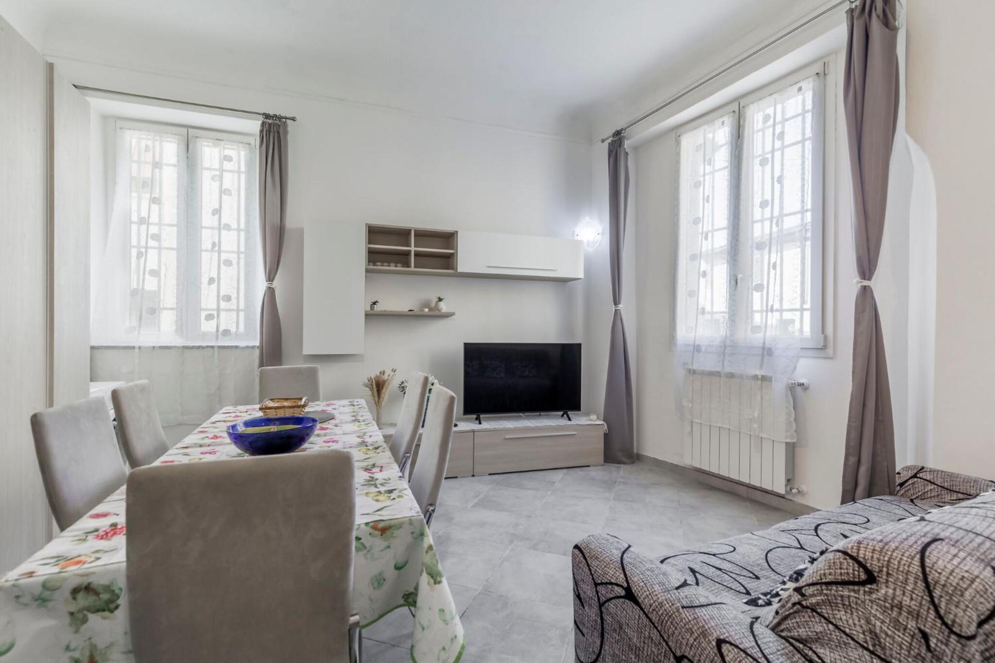 Cozy Close To The Airport Florence