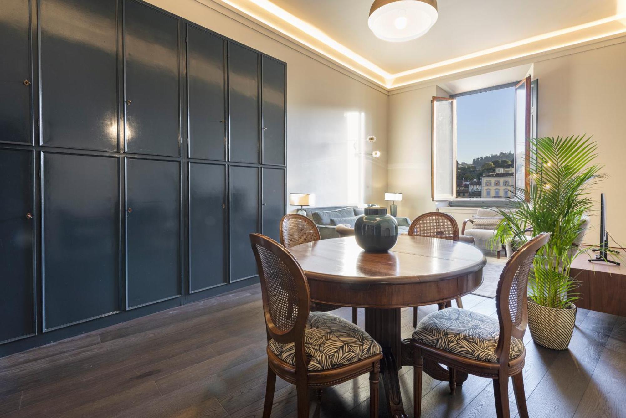Luxury River View By Mmega Apartment