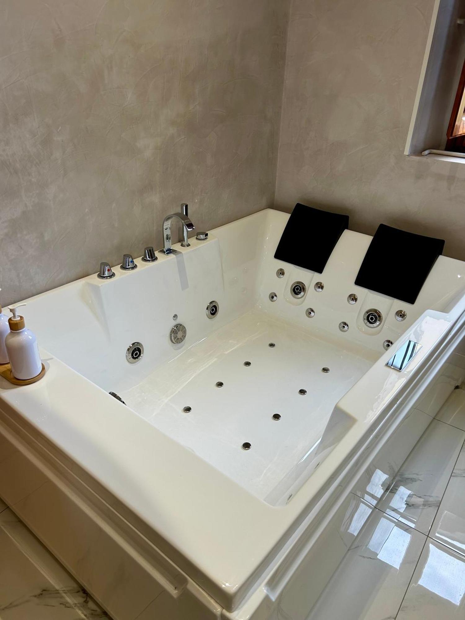 Edenj Guest house