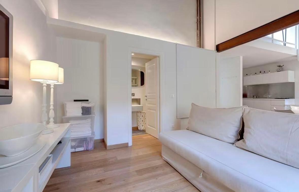 Piazza Della Signoria Historic Center Apartment