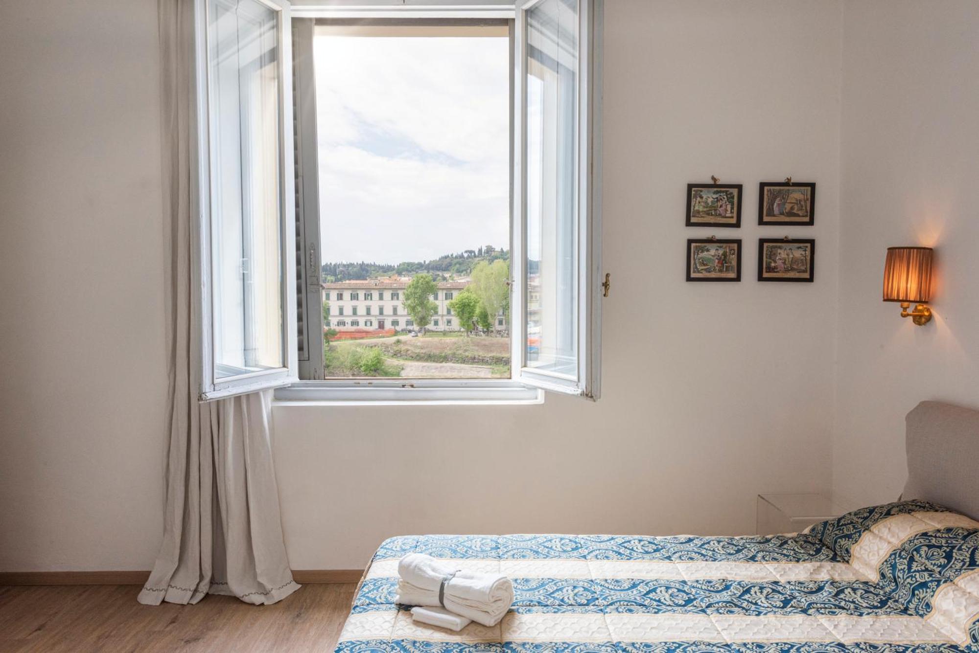 Lungarno Apartment, Free Parking Apartment *