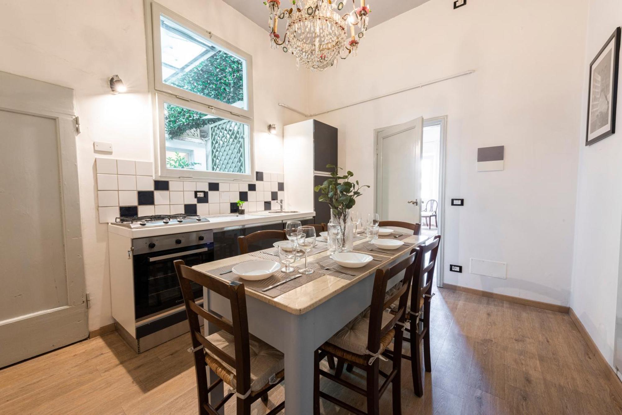 Lungarno Apartment, Free Parking Apartment