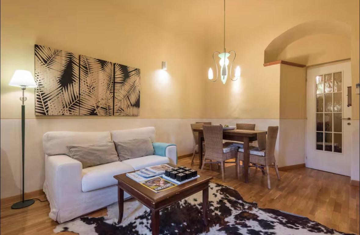 Piazza Della Signoria Historic Center Apartment Florence