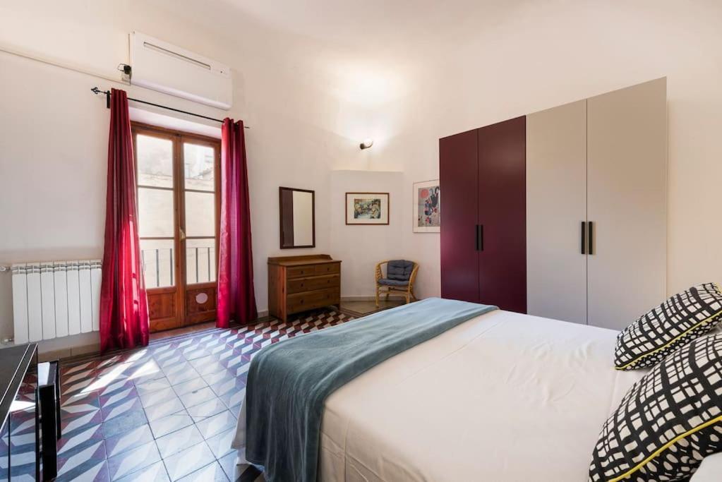 Apartment Live Like A Florentine Next To Santa Croce Square Florence