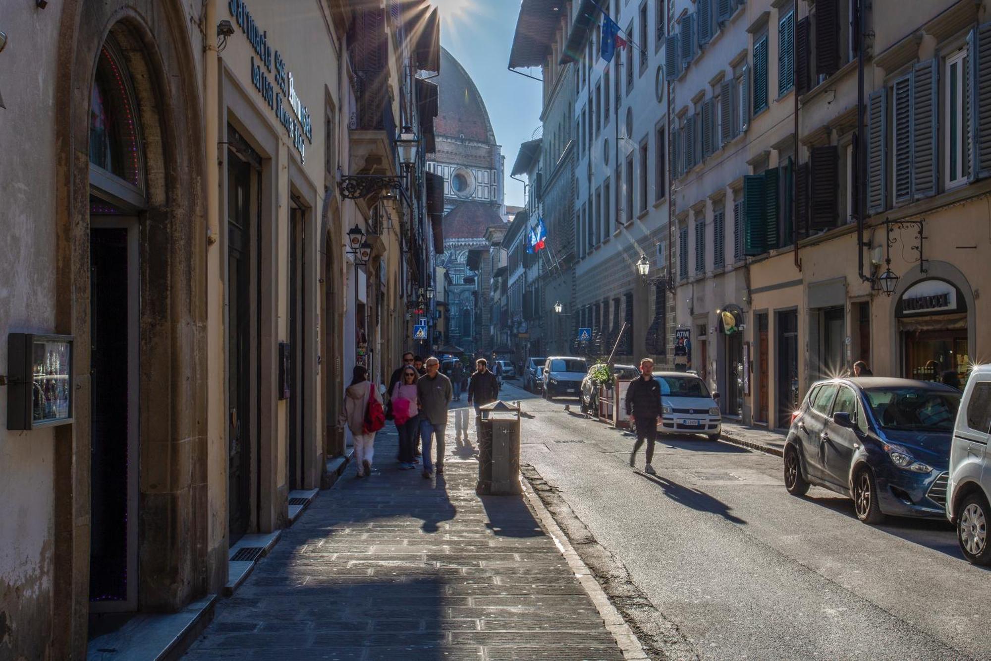 Apartment Classic 2 Steps From The Duomo Florence