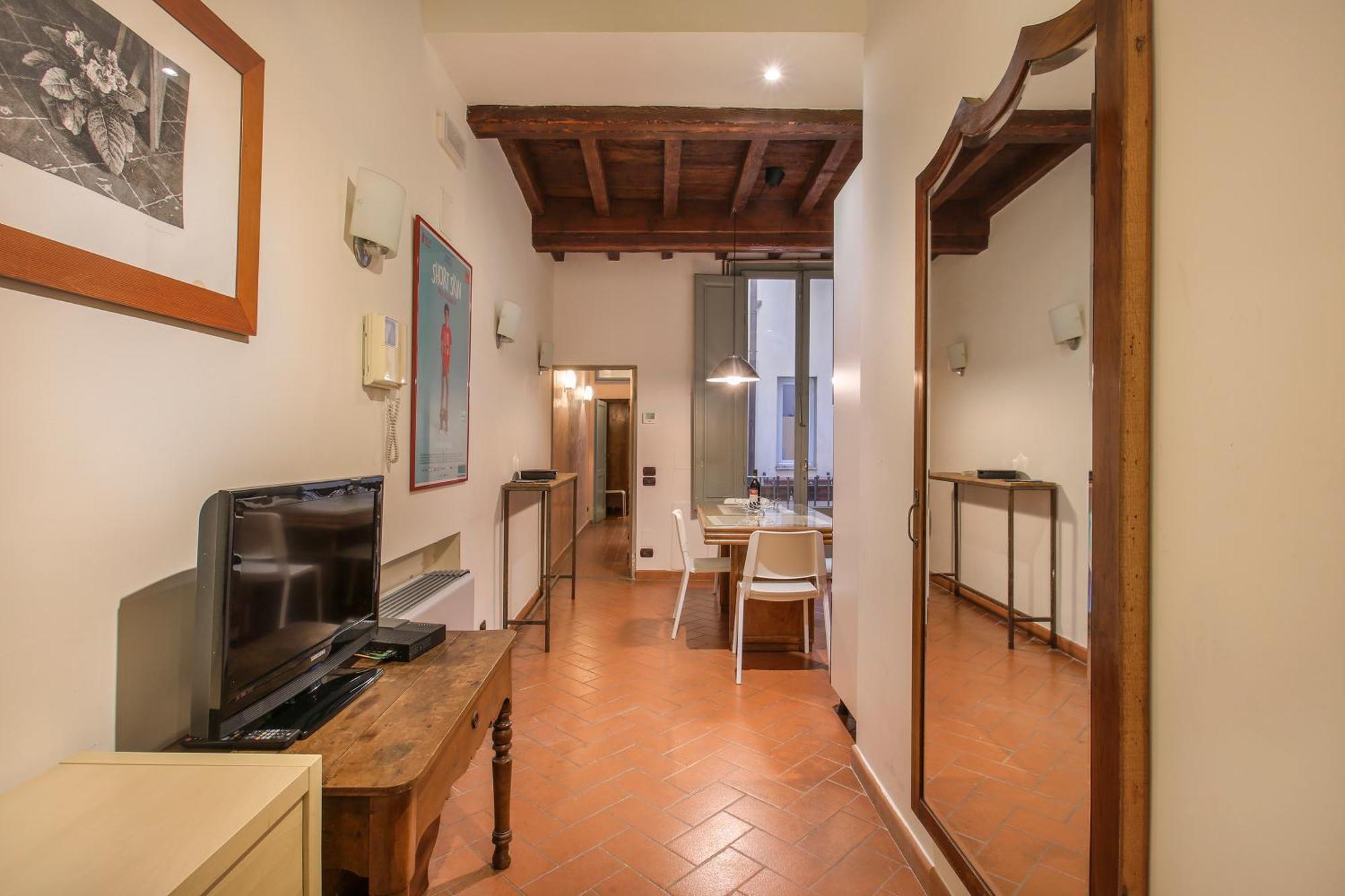 Classic 2 Steps From The Duomo *