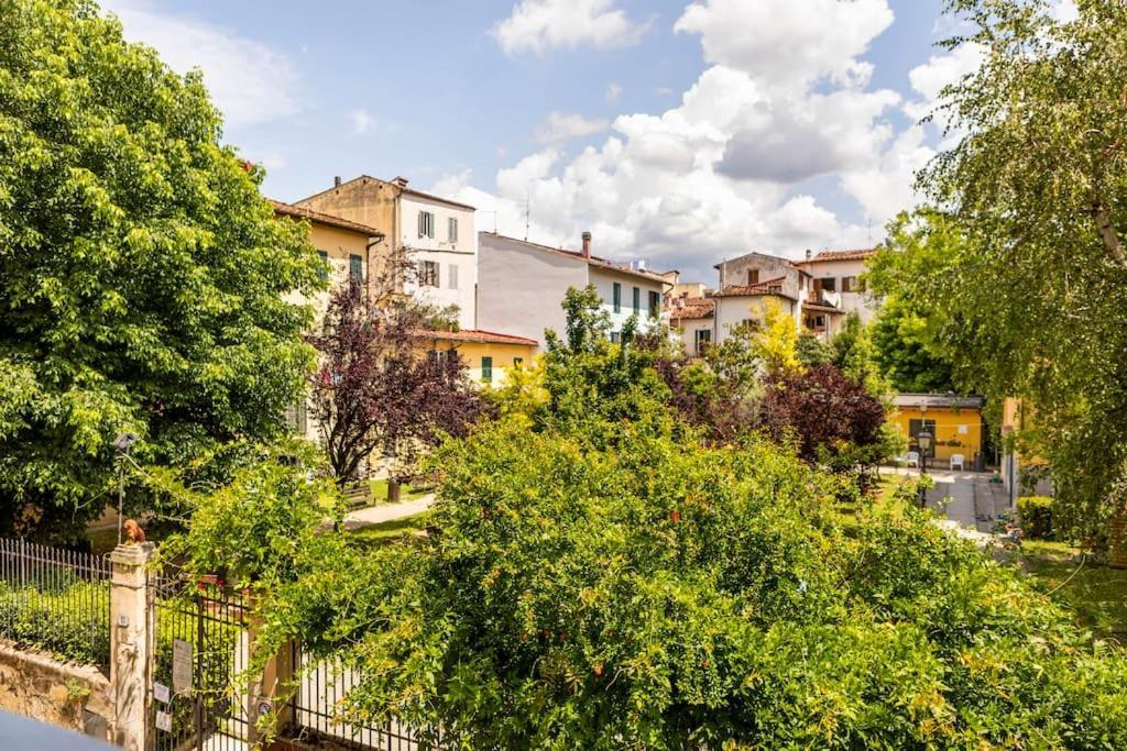 Apartment Modern Loft 1 Min To Basilica Of Santa Croce Florence