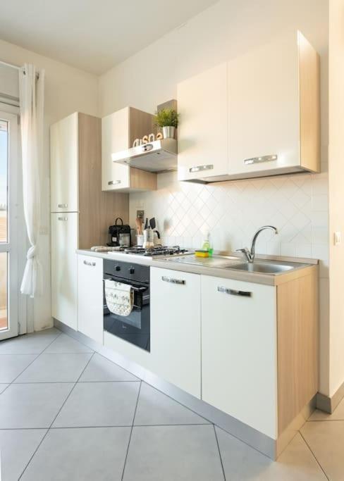 Apartment Crystal House Front Tramvia *