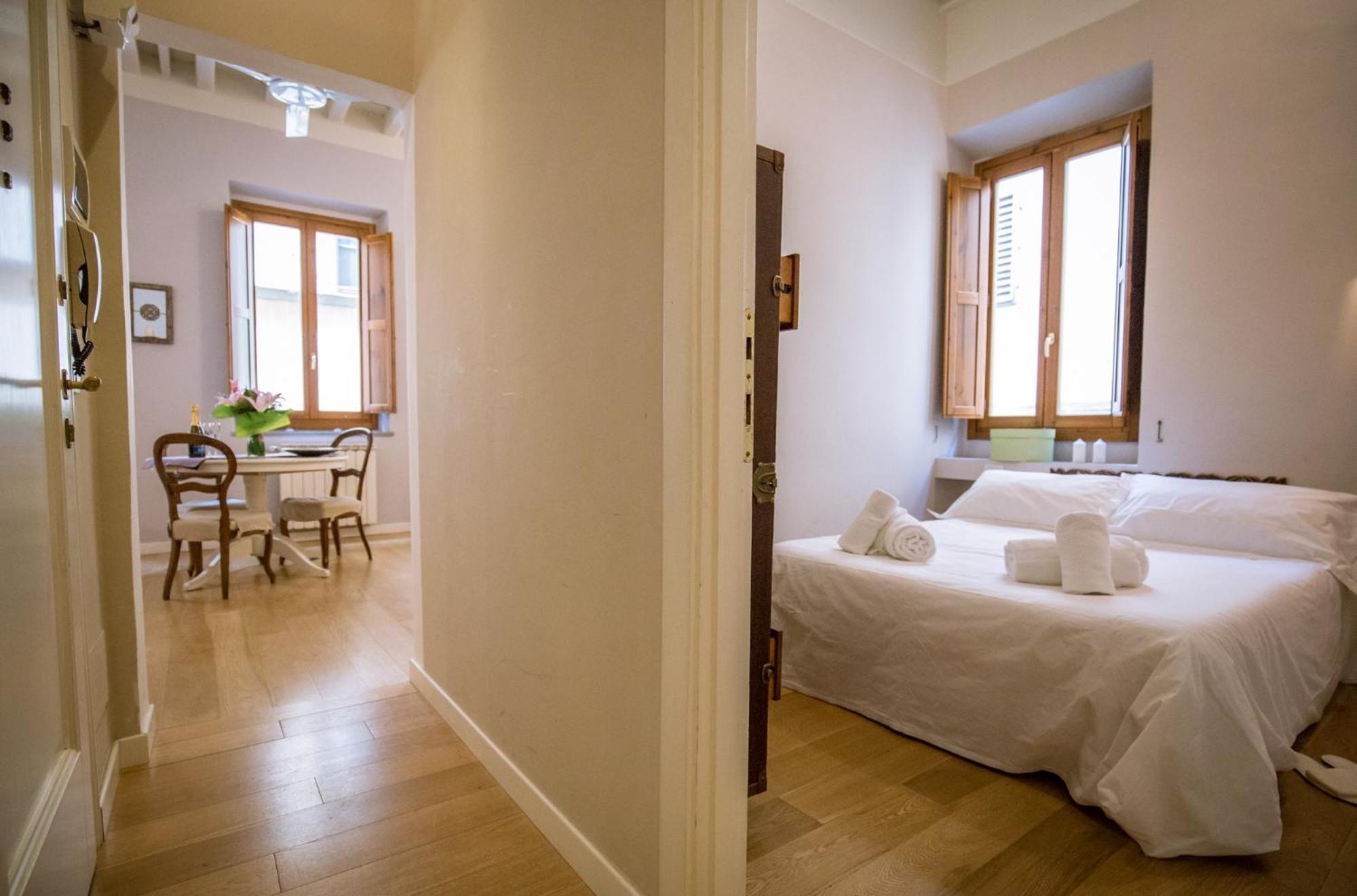 Acacia - Peonia Apartment Florence