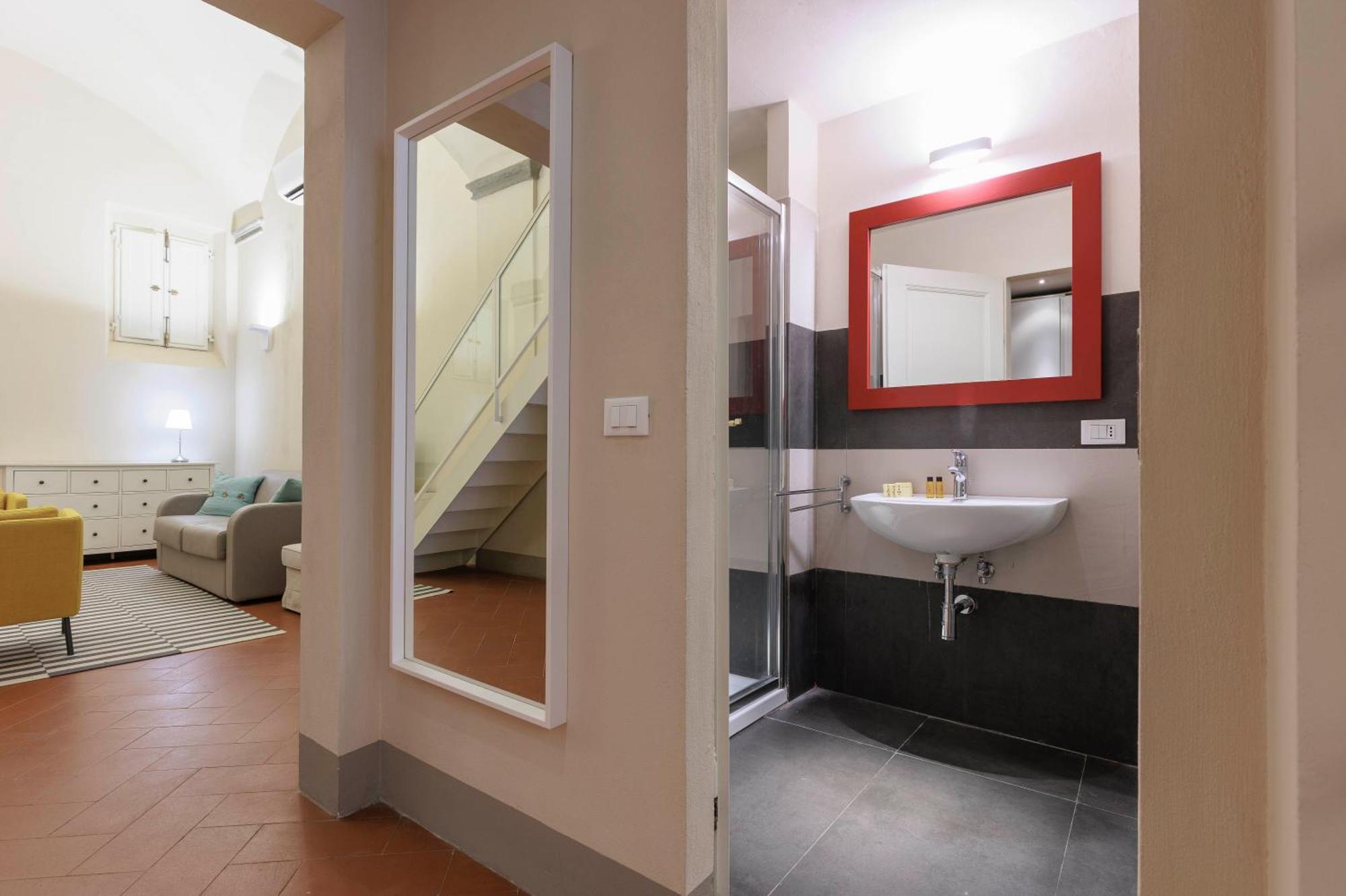 Santa Croce Modern Loft Apartment