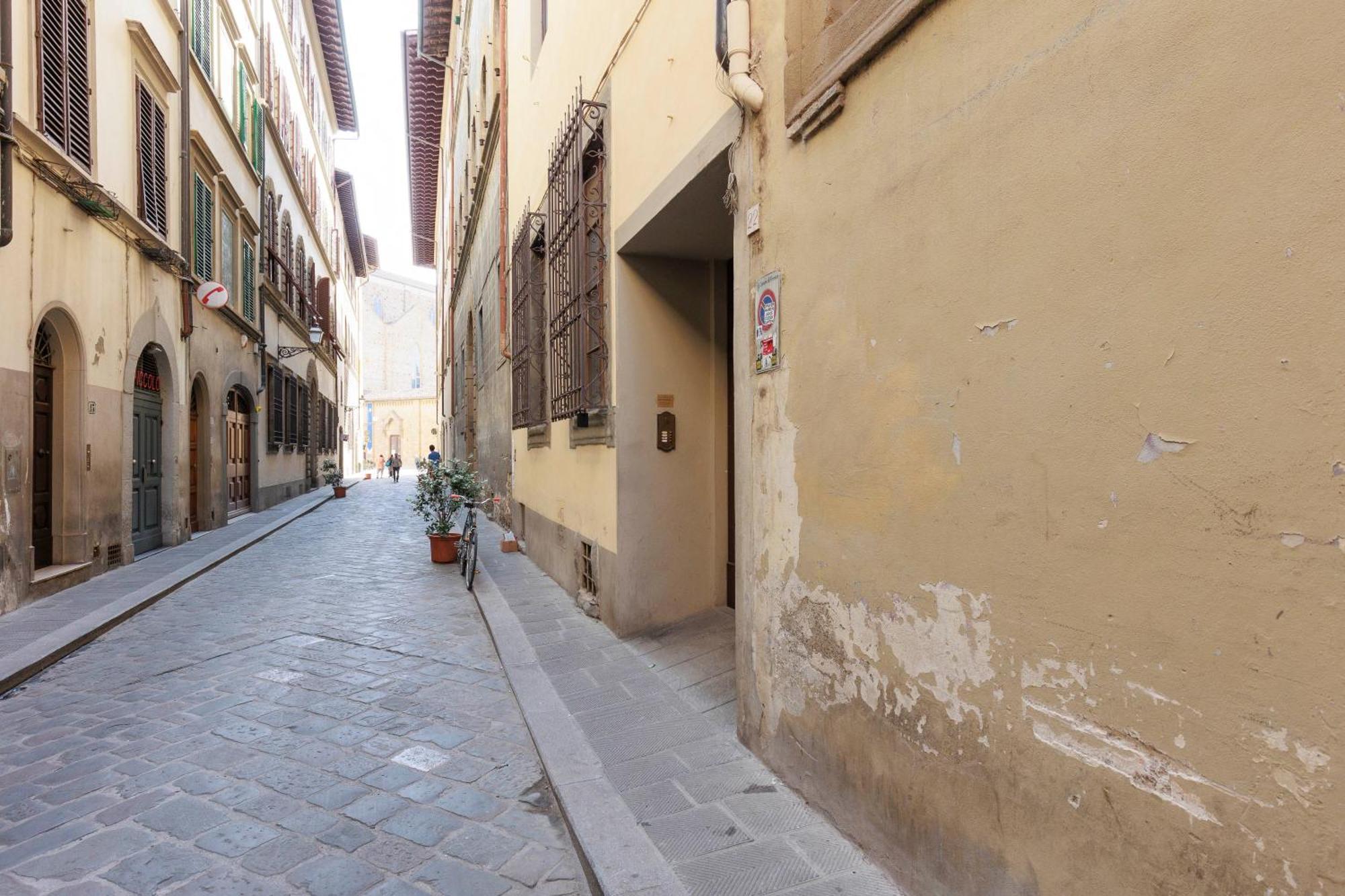 Santa Croce Modern Loft Apartment Florence