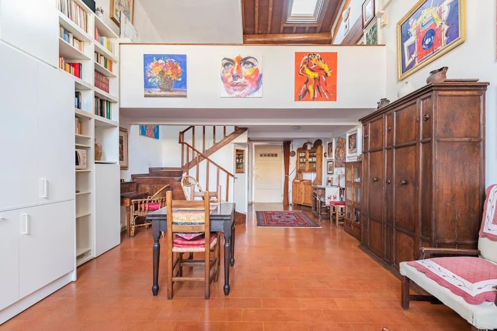 - Anthurium Apartment