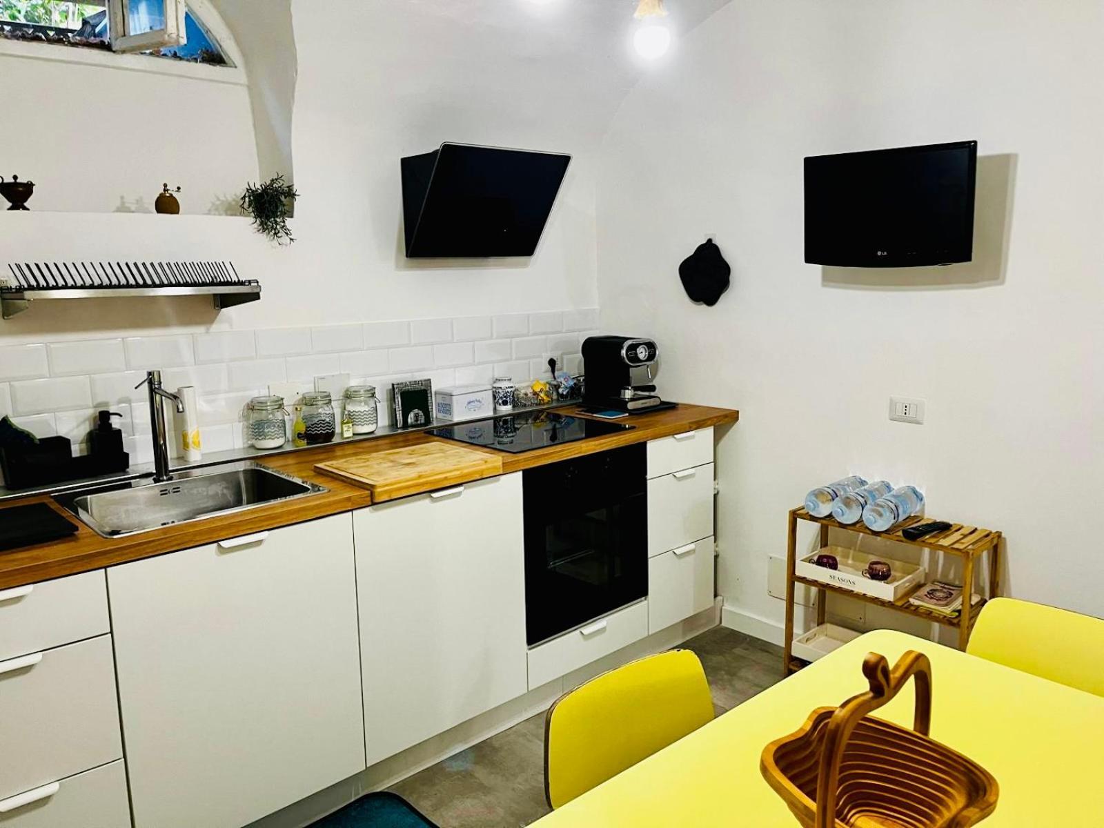 Underground Apartment Florence