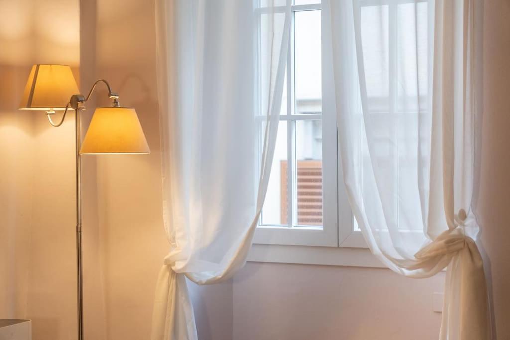 Uffizi Living Storia E Arte Sotto Casa Appartement