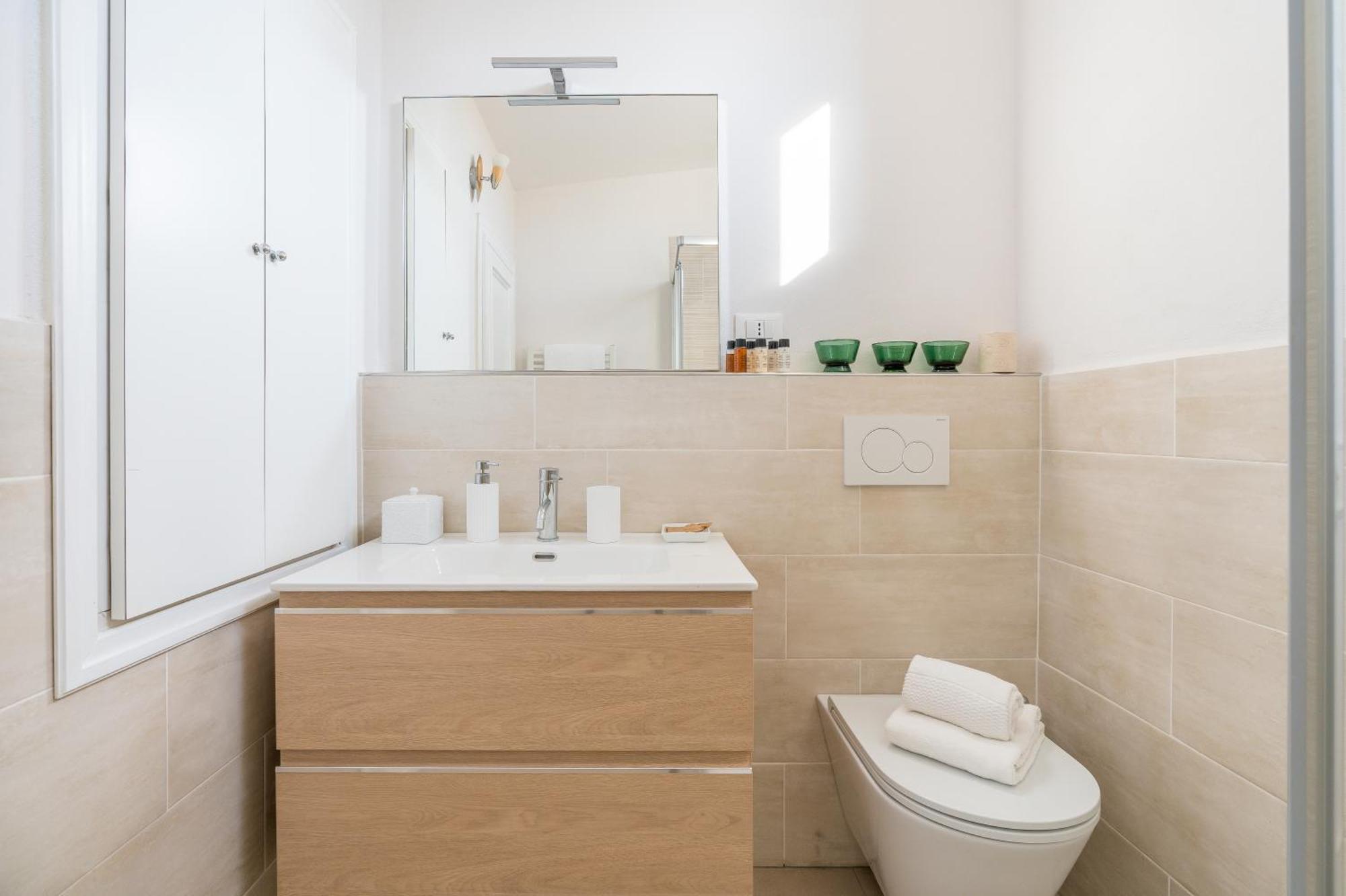 Private Jacuzzi - Bellosguardo In Historic Center