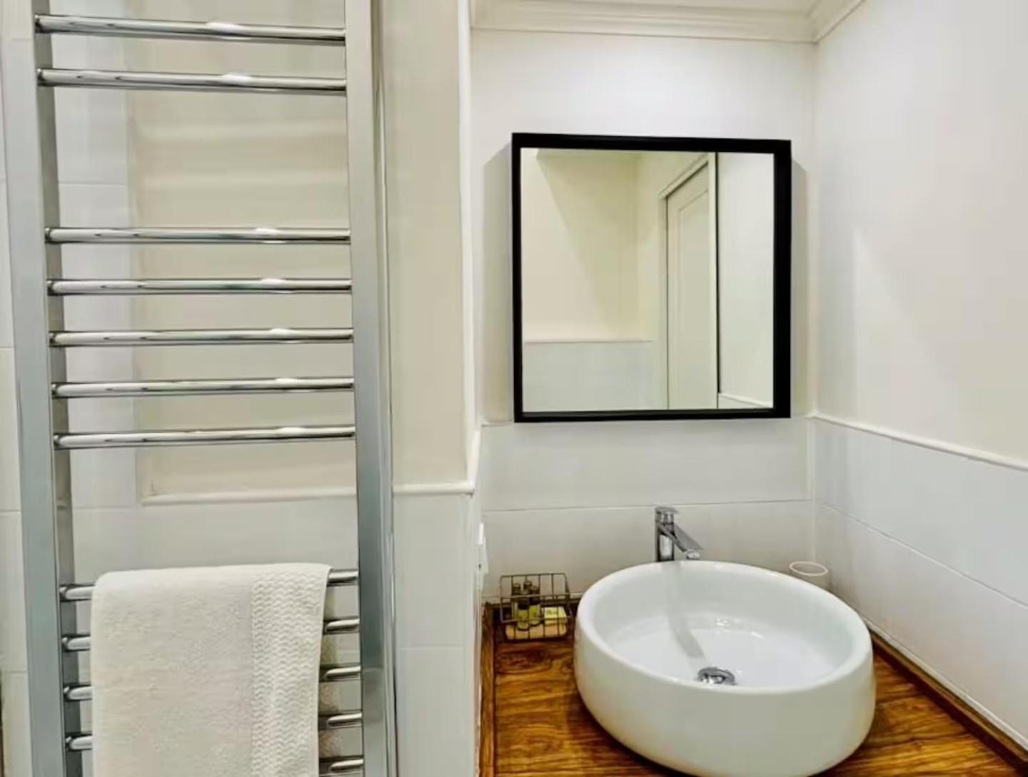 Luminous And Spacious Boboli Apartment