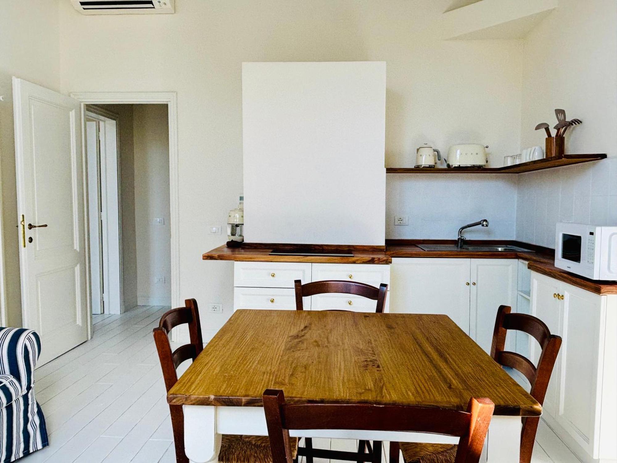 Luminous And Spacious Boboli Apartment Florence