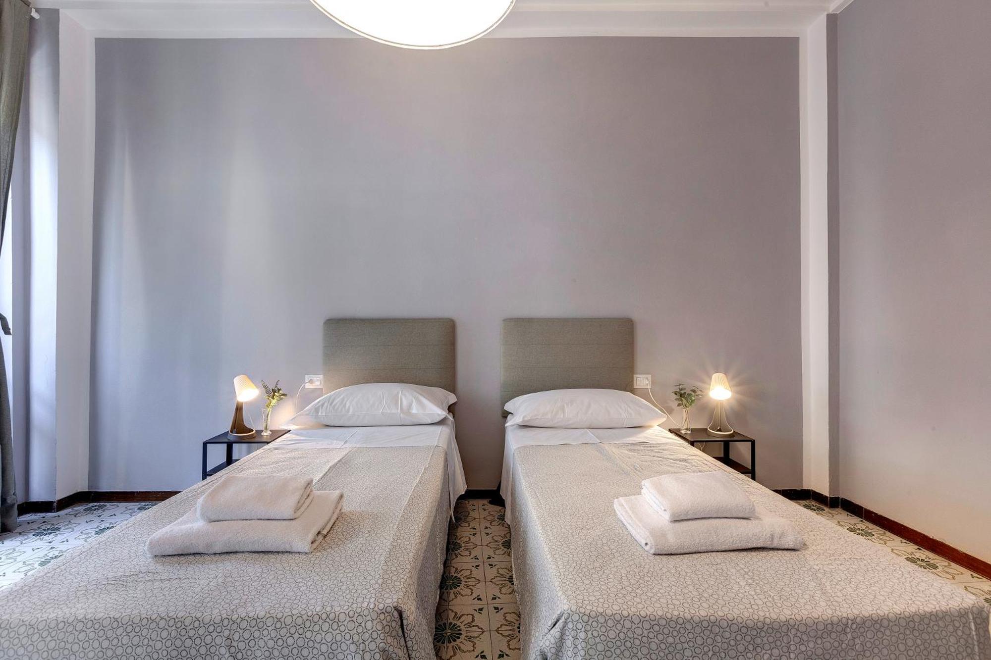Agnolo 73 I Piano Apartment *