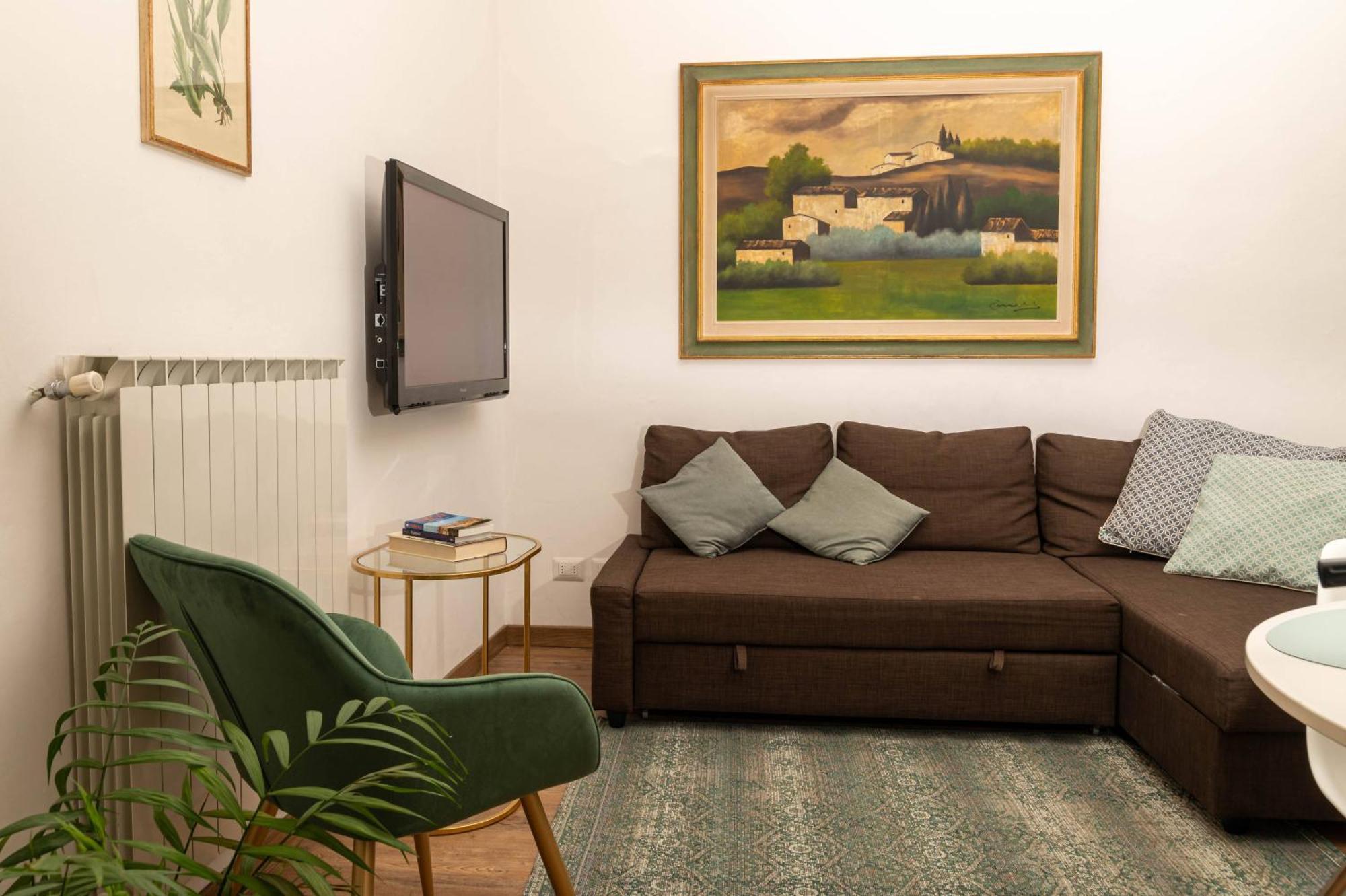 Angie Apartment *