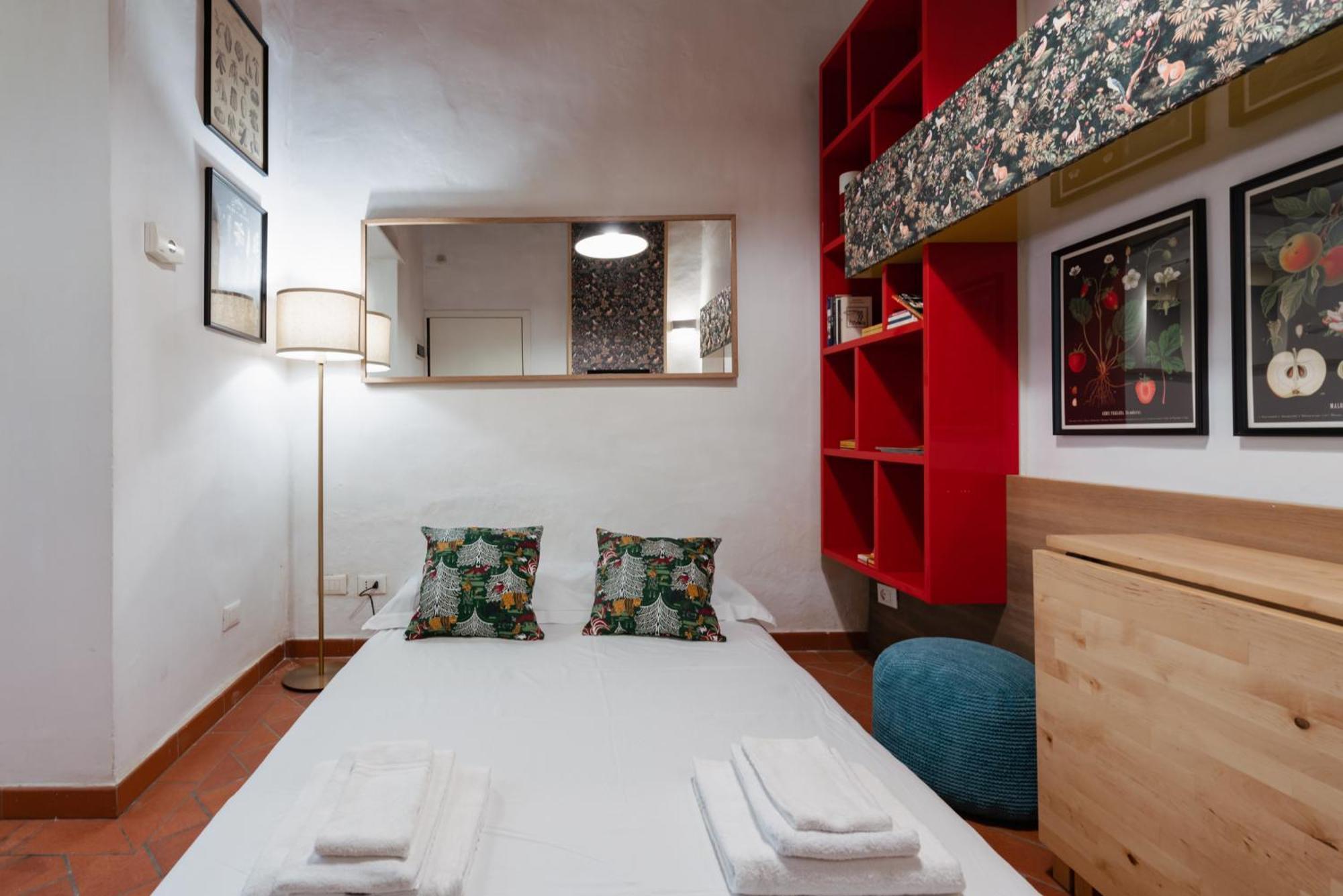 Charming In The Heart Of Santo Spirito *
