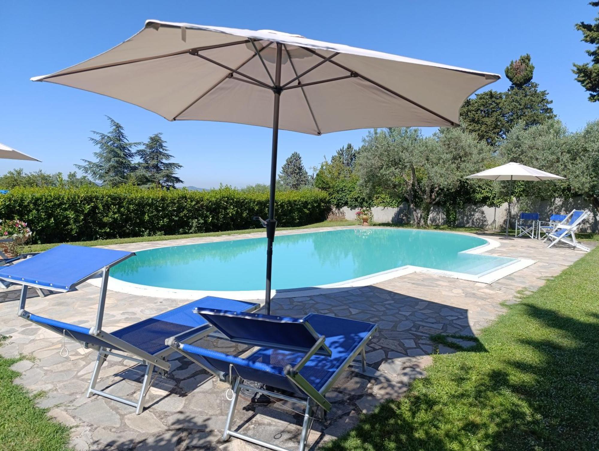Holiday home Con Piscina In *