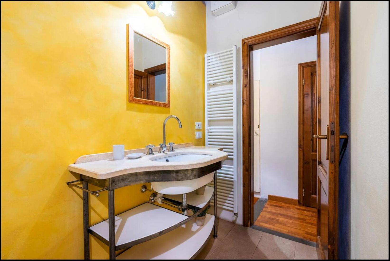 Via Dei Pilastri, 44 - Charming And Cozy In Historic Cente Apartment