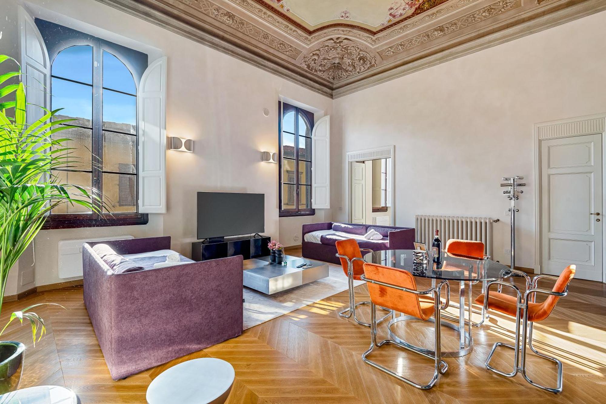 Via Venezia 10 - Renaissance - Historic Charm With Frescoes And Private Courtyard Parking In Heart Appartement *