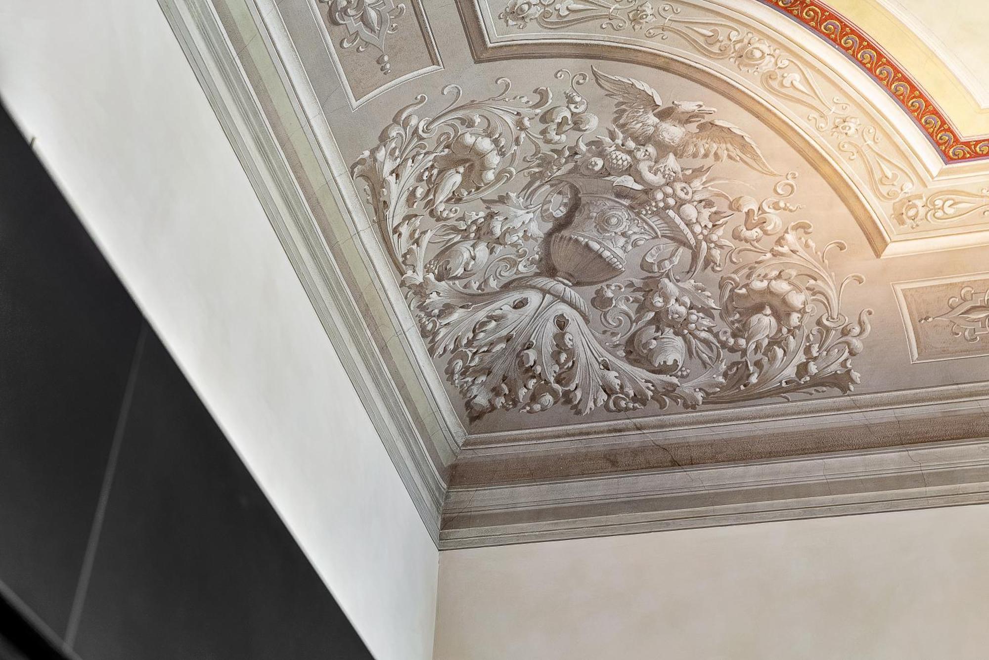 Appartement Via Venezia 10 - Renaissance - Historic Charm With Frescoes And Private Courtyard Parking In Heart *