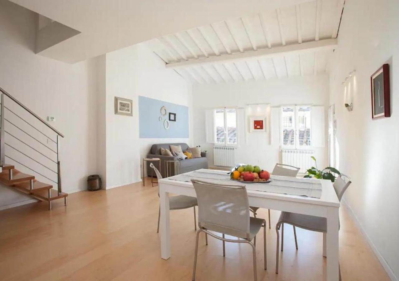 Design Home: Uffizi-ponte Vecchio Charm