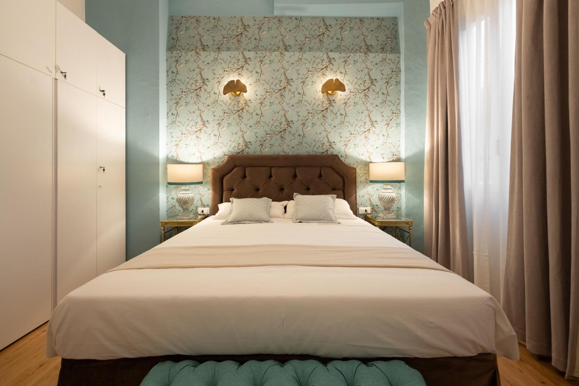 Via Dei Pepi 3 - Charming - Chic Retreat A Few Steps From Santa Croce Square Florence