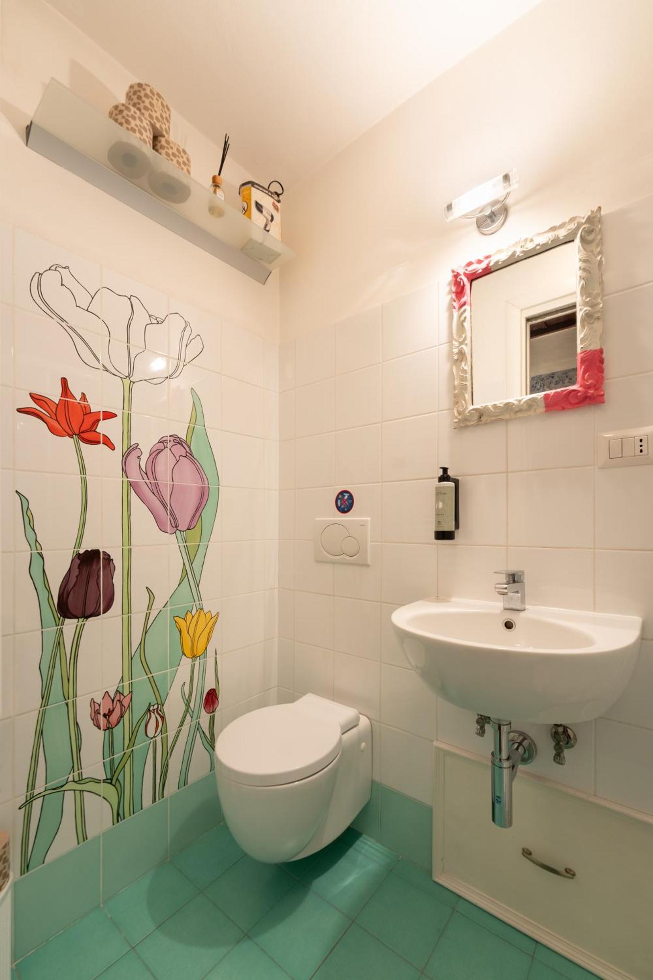 Via Benedetta, 13 - Charming - Florentine Gem Steps From Station - Prime Spot! Apartment Florence