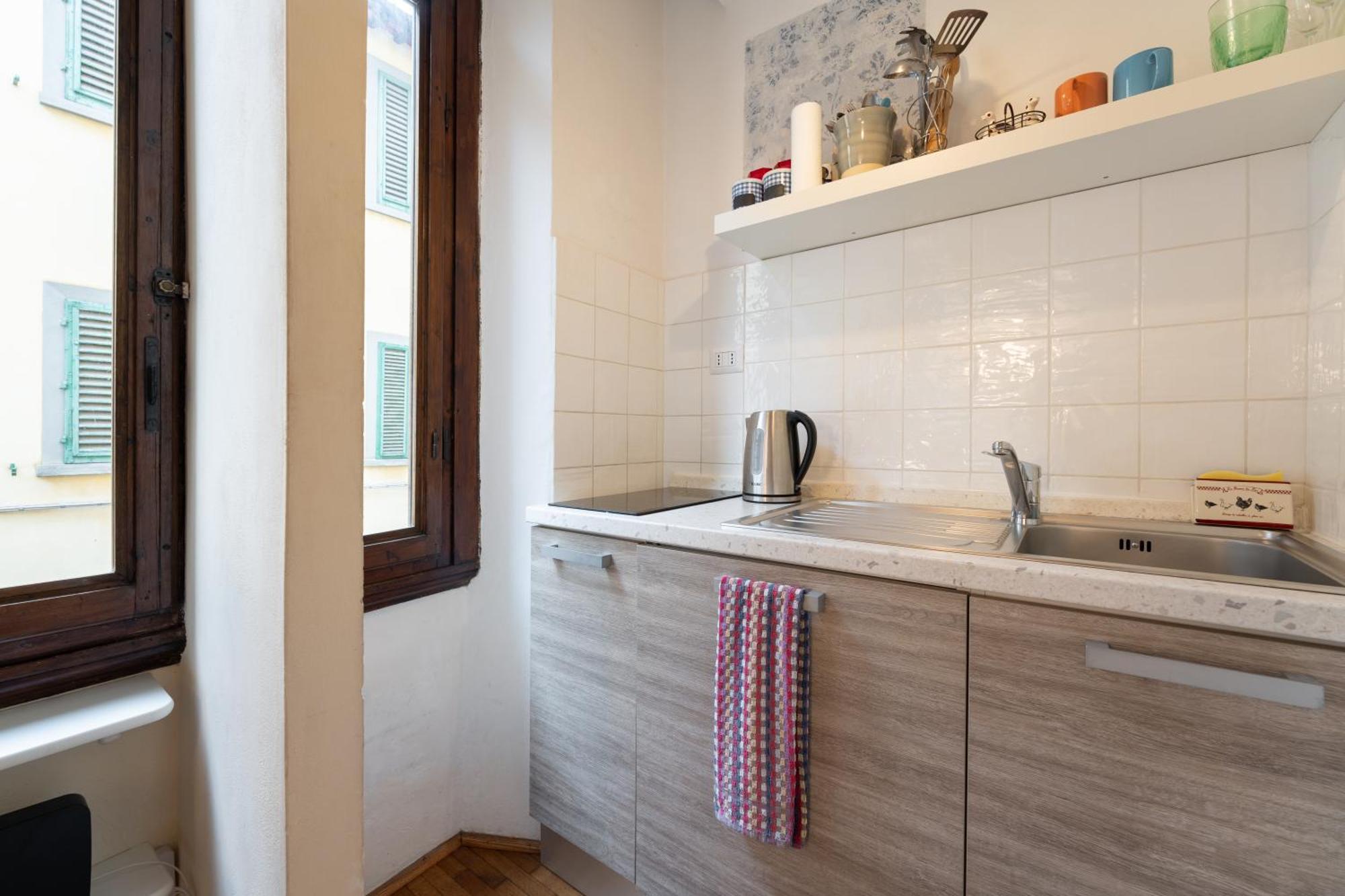 Via Benedetta, 13 - Charming - Florentine Gem Steps From Station - Prime Spot! Apartment