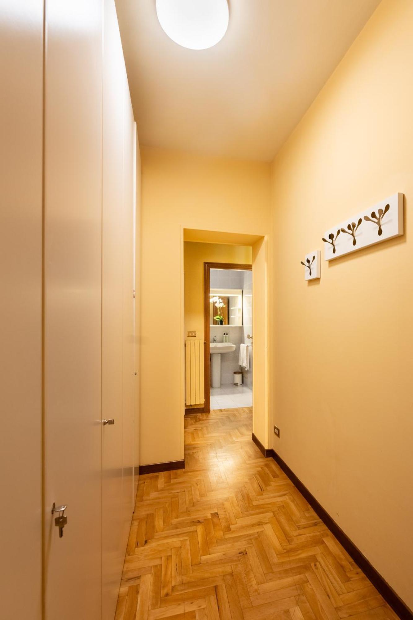 Via Panzani 16 - 2do Piano - Annalisa - Nuovo, E Confortevole Vicino Al Duomo Apartment *