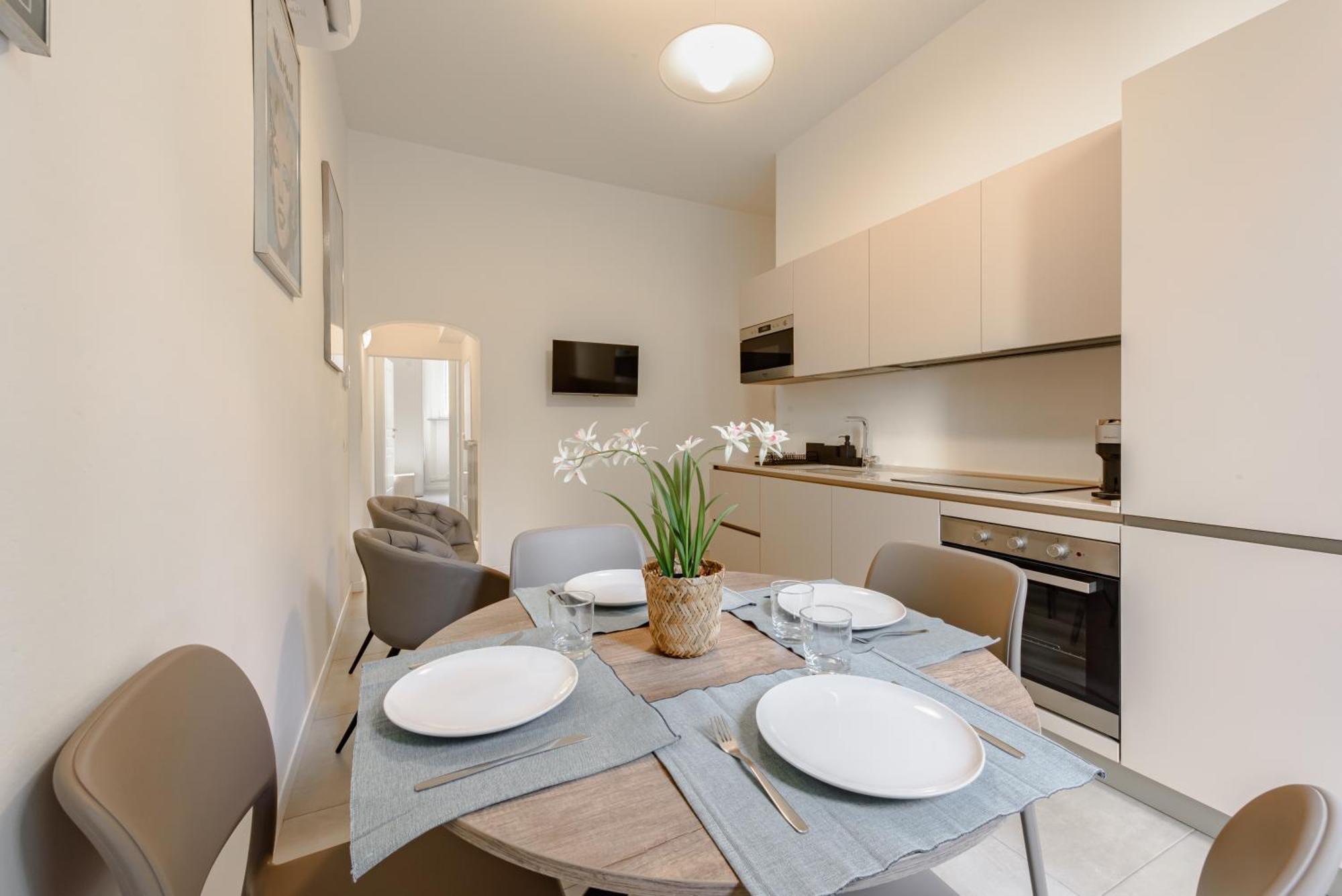 Napoleone - New Near Historic Center Appartement