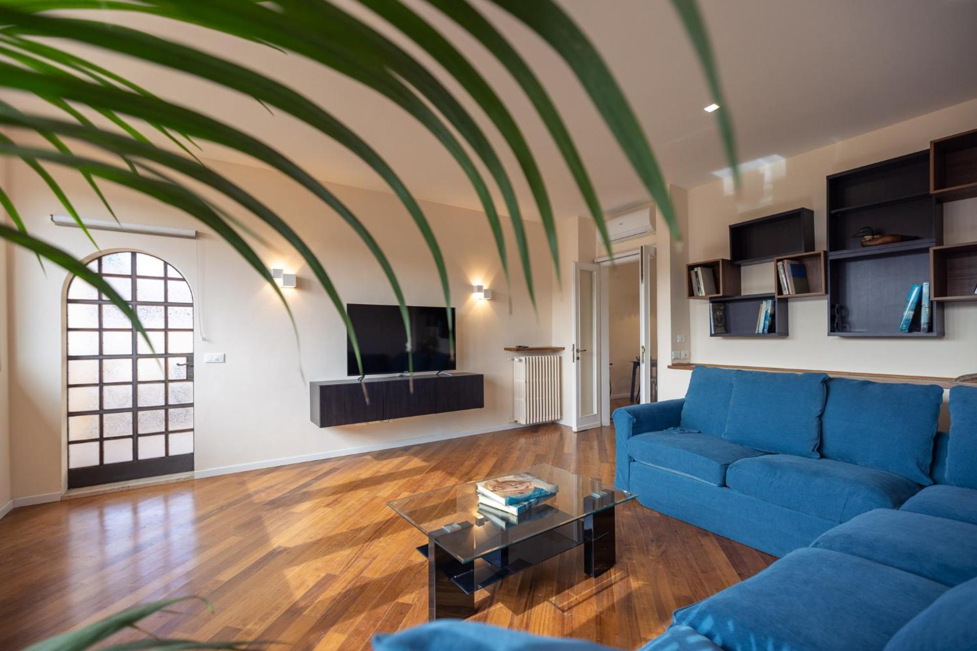 Santa Croce Breath-taking Penthouse Apartment Florence
