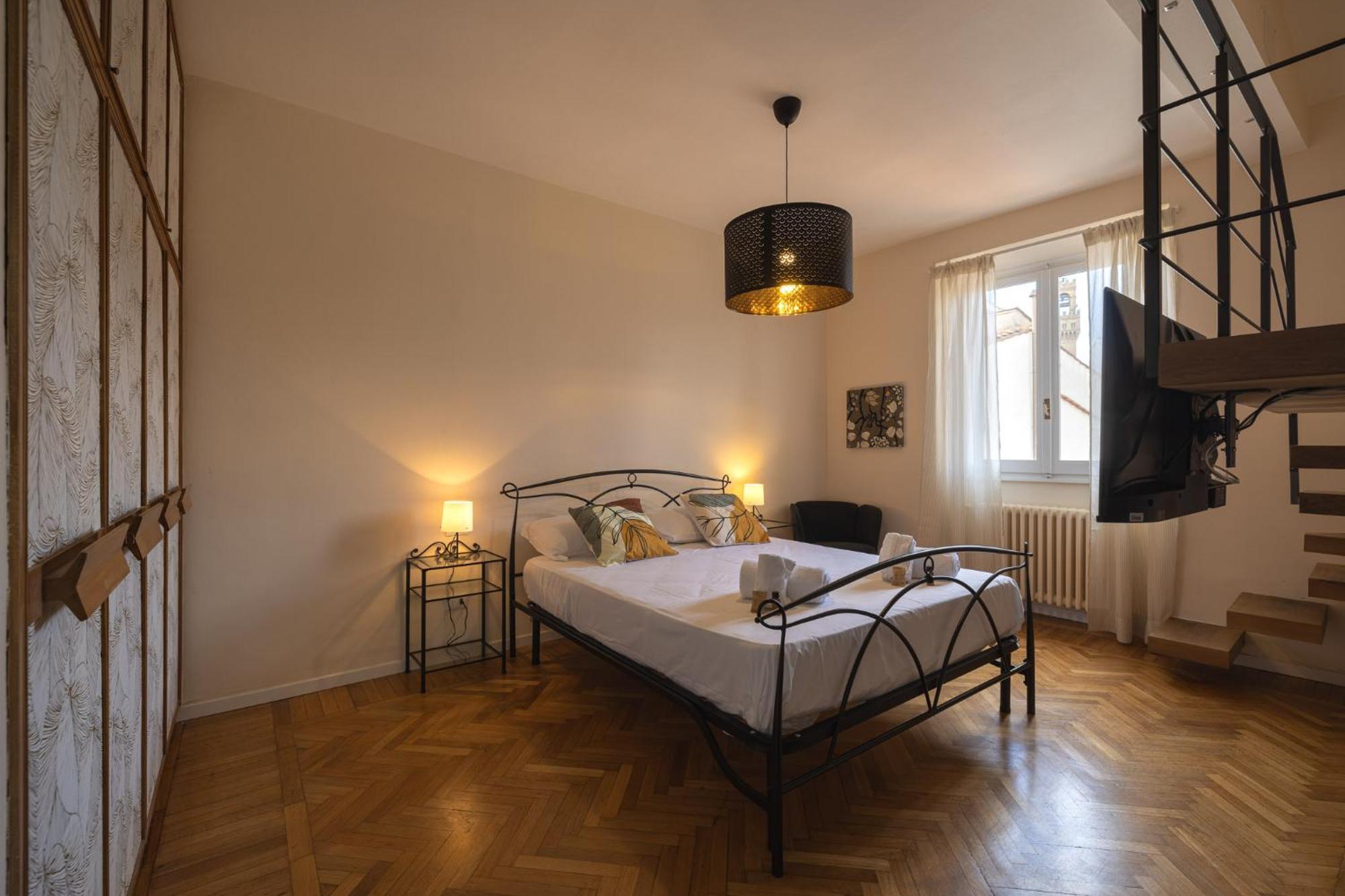 Santa Croce Breath-taking Penthouse Apartment *