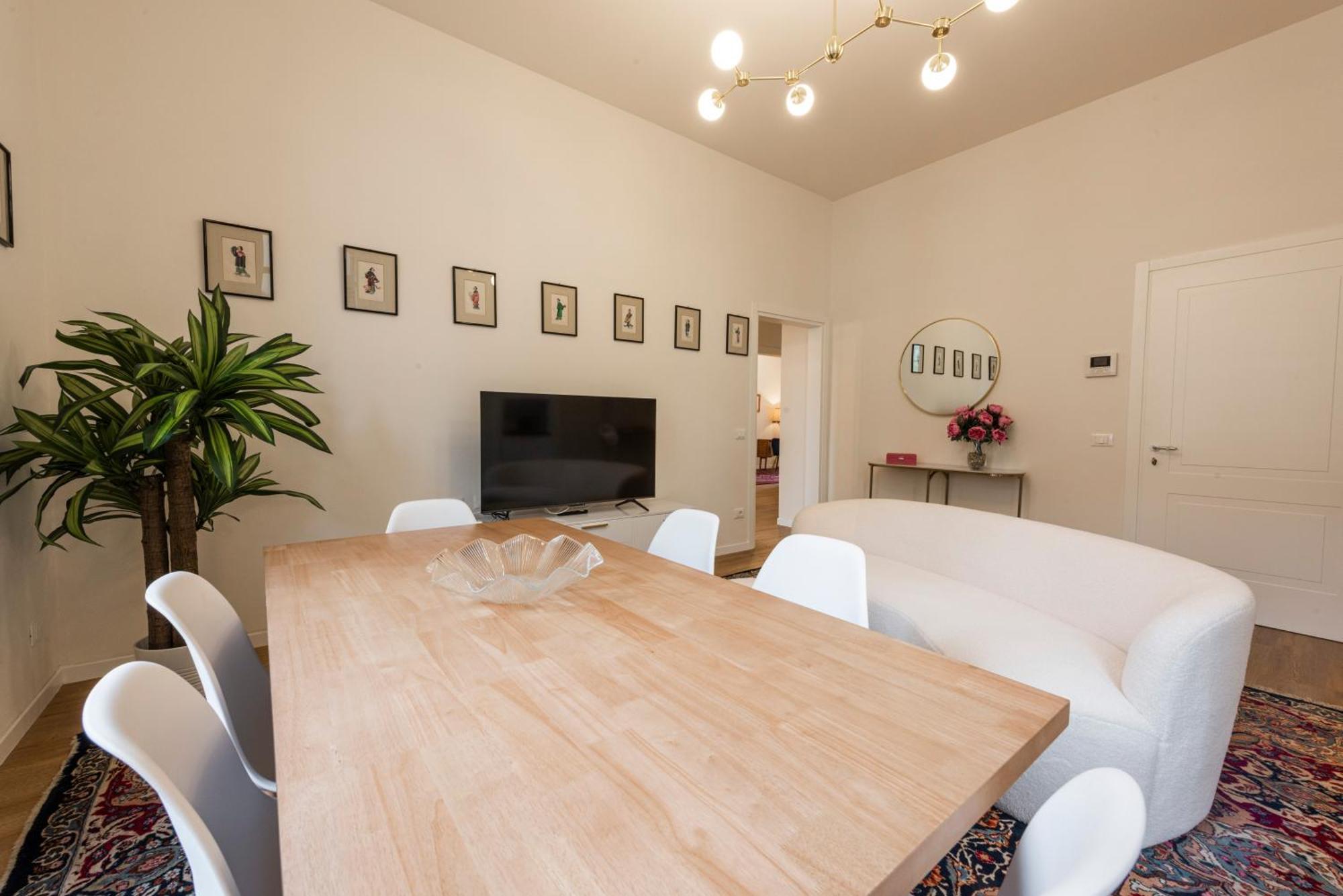 Apartment Salutati By Mmega *