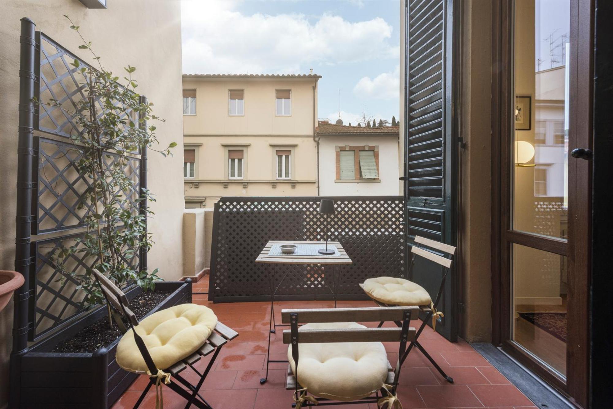 Salutati By Mmega Apartment
