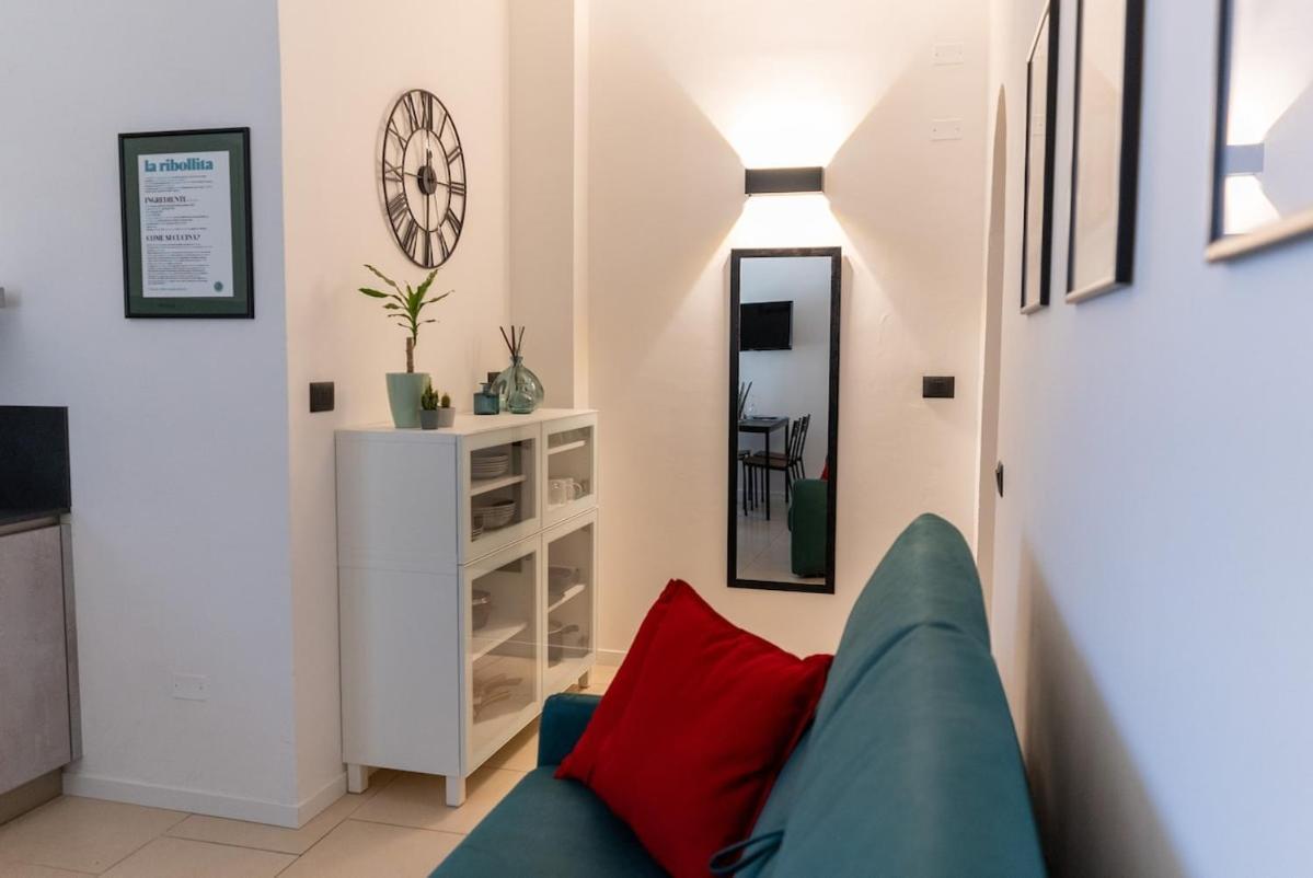 Modern Cosy Near Center Apartment *