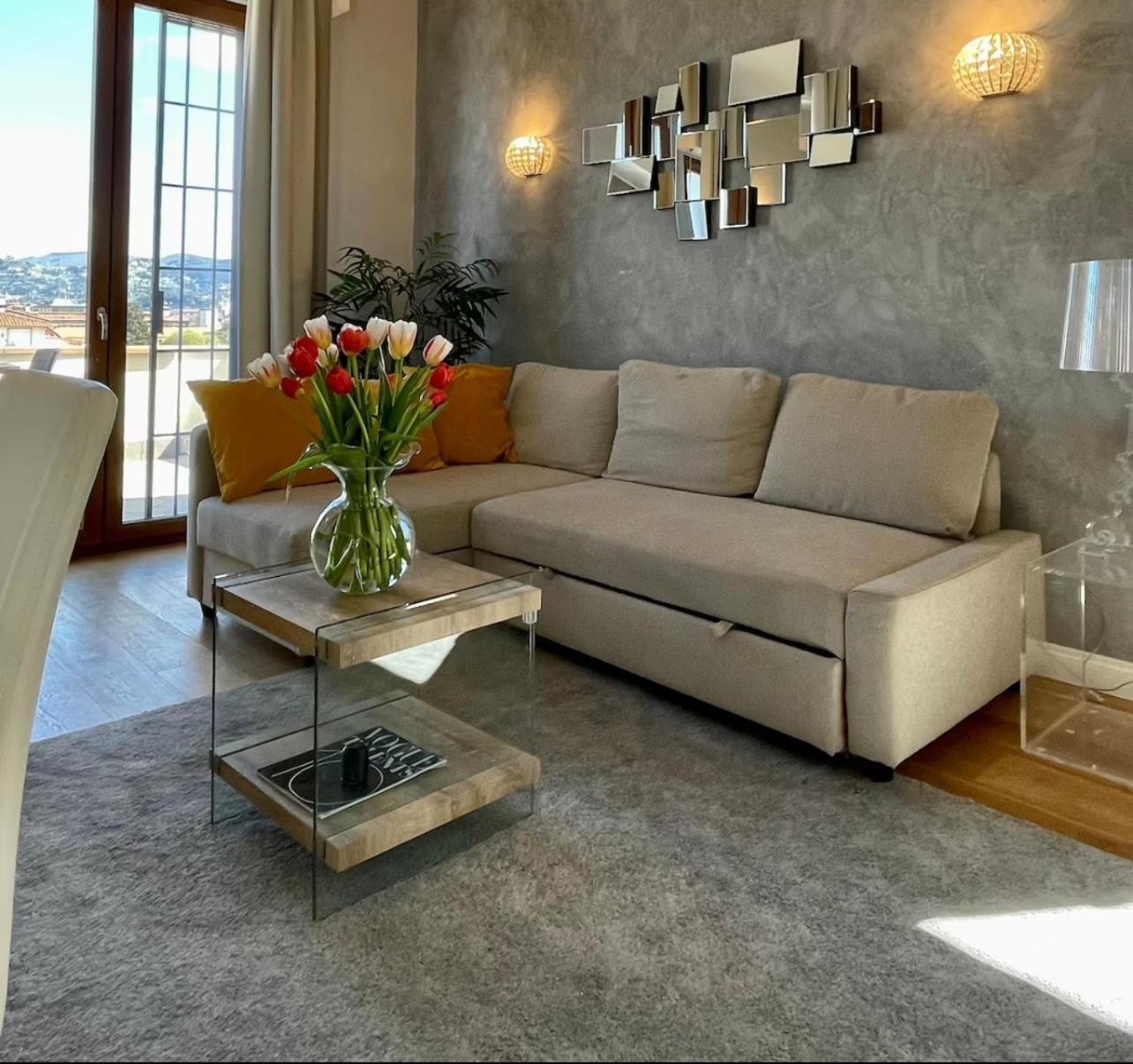 Penthouse With Private Terrace On