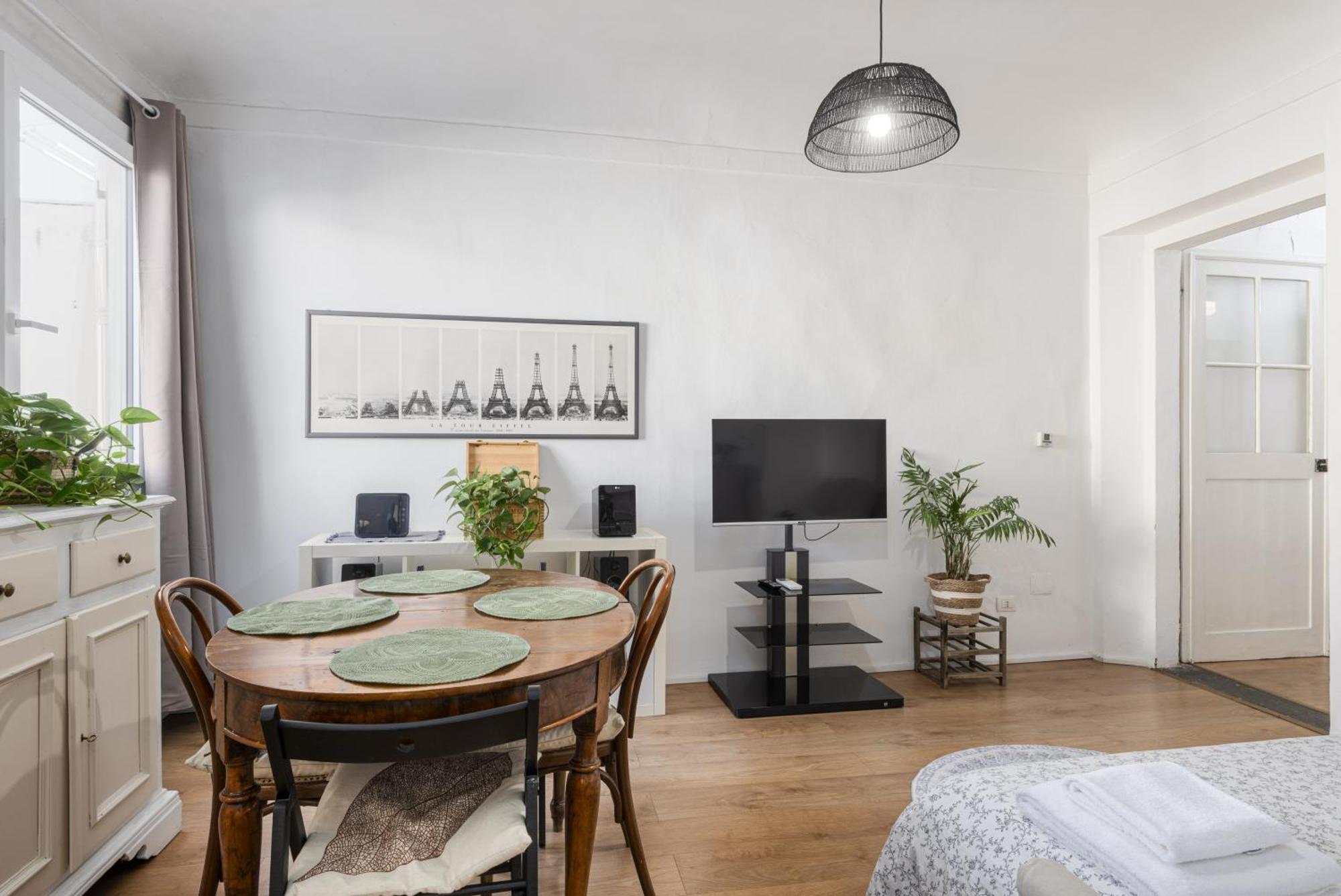 Apartment House Of Happy With Terrace