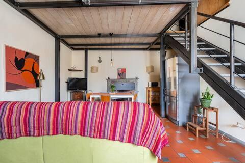 And Quiet Loft 5 Minutes Walk From The Duomo Apartment Florence