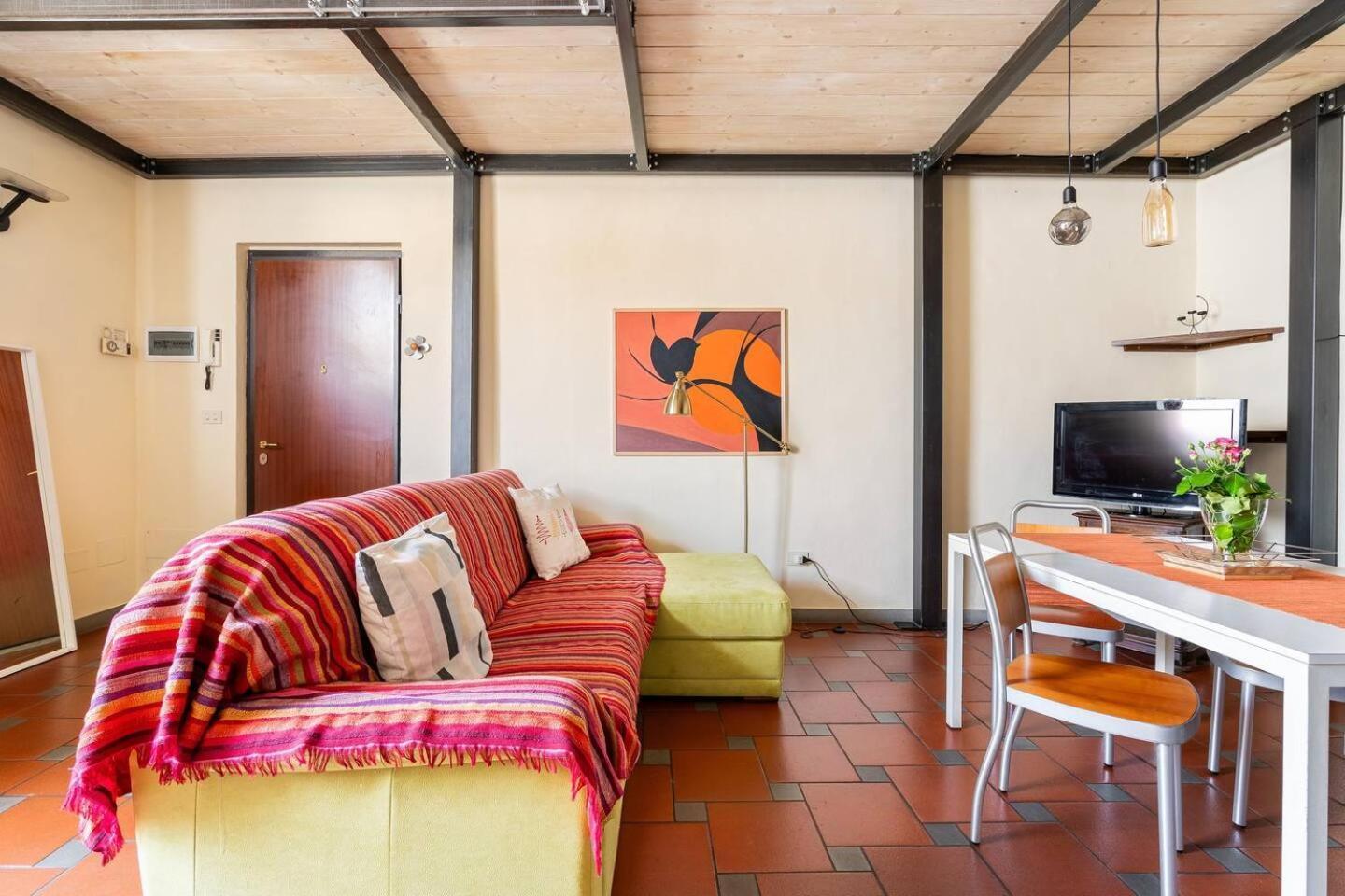 And Quiet Loft 5 Minutes Walk From The Duomo Florence