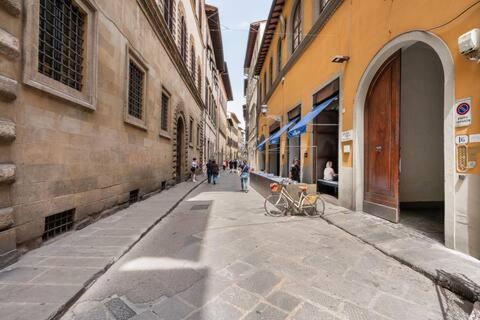 And Quiet Loft 5 Minutes Walk From The Duomo Apartment Florence