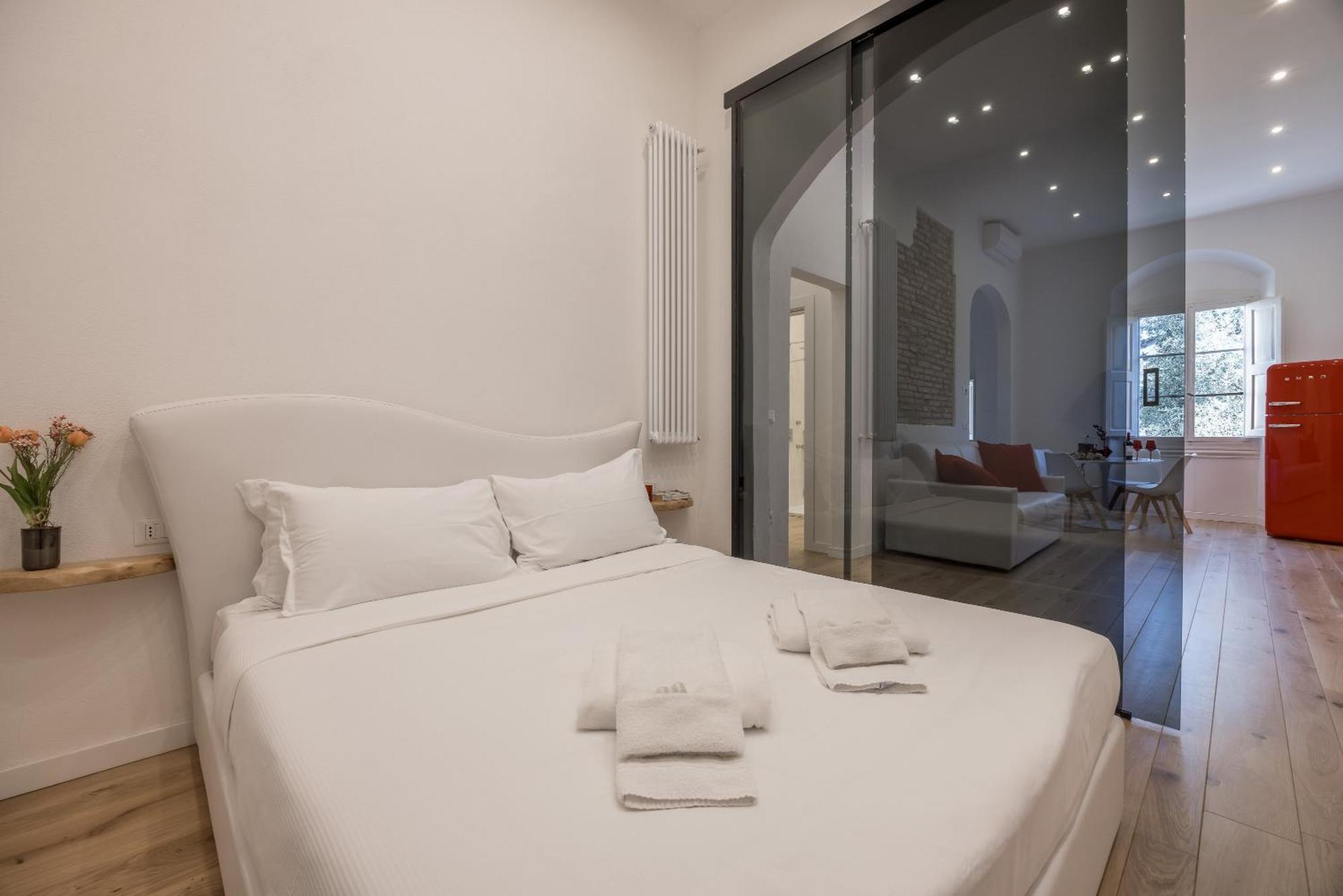 Apartment Boboli Dreams- Luxury In The Historic Heart Of