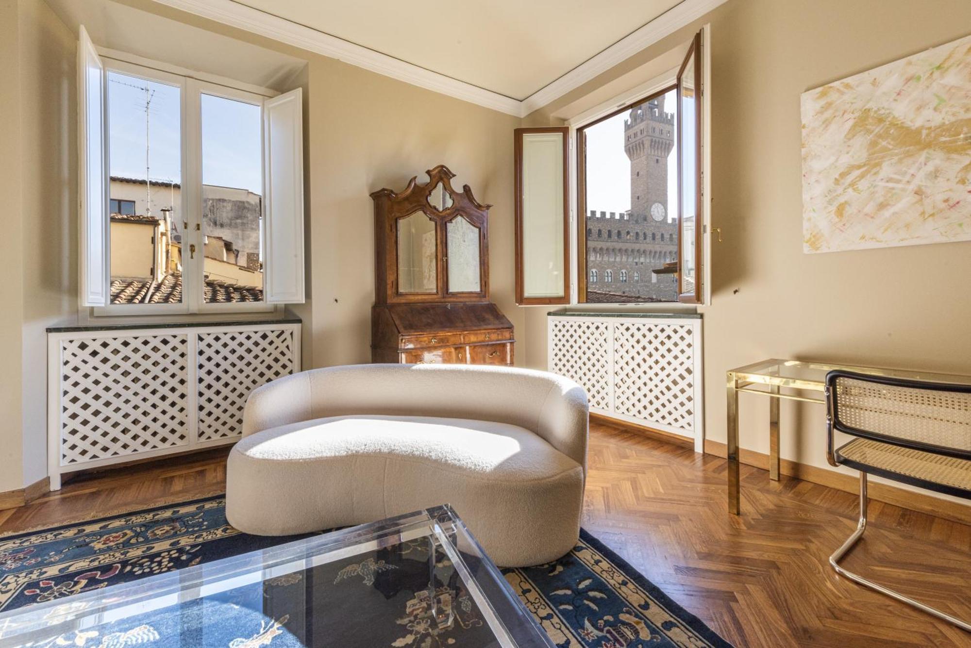 Apartment Penthouse In Piazza Della Signoria Duomo View