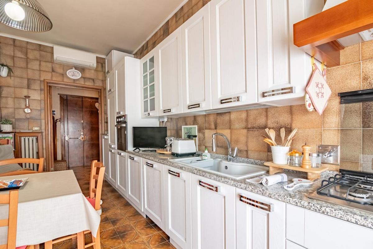 Apartment Micheli Charming Apt- Steps From Duomo-quiet *