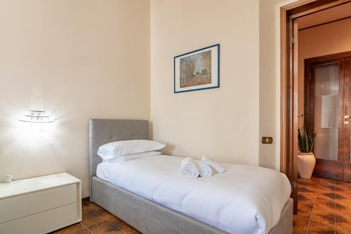 Micheli Charming Apt- Steps From Duomo-quiet *