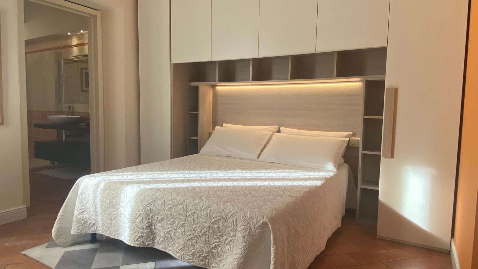 Appartement Indipendent With Terrace - Parking